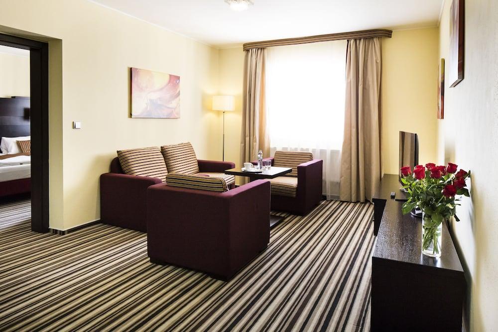 Parkhotel Plzen Congress Center Eksteriør billede