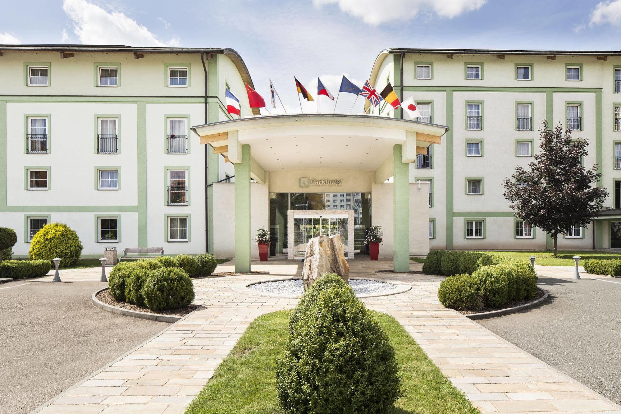 Parkhotel Plzen Congress Center Eksteriør billede